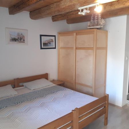 Apartmani Sanja Šibenik Esterno foto
