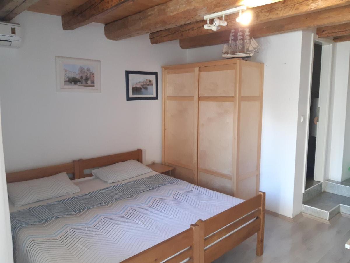 Apartmani Sanja Šibenik Esterno foto